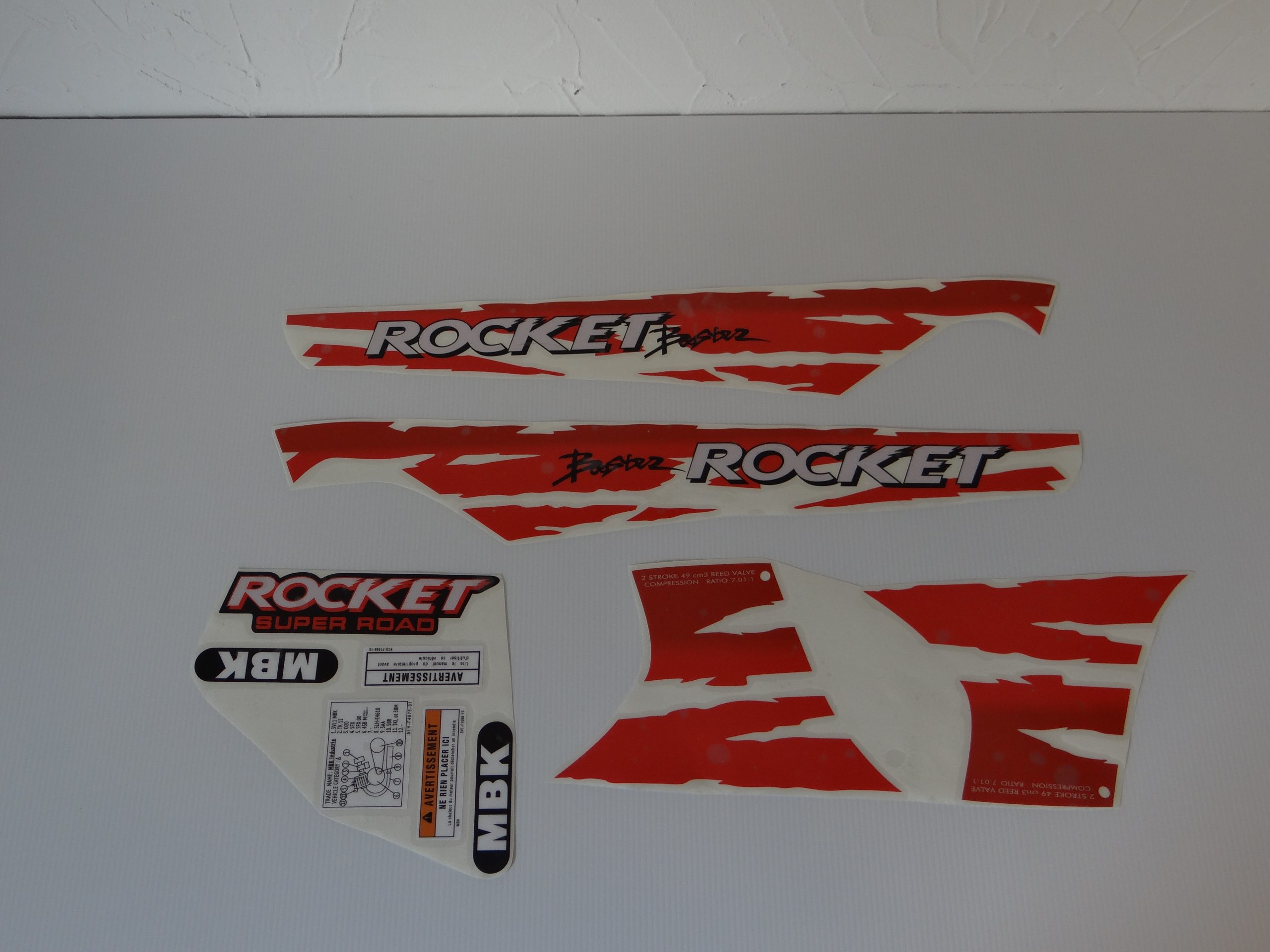Lot de 2 autocollants decals rouges logo PRO CRAFT 31,25 LONG